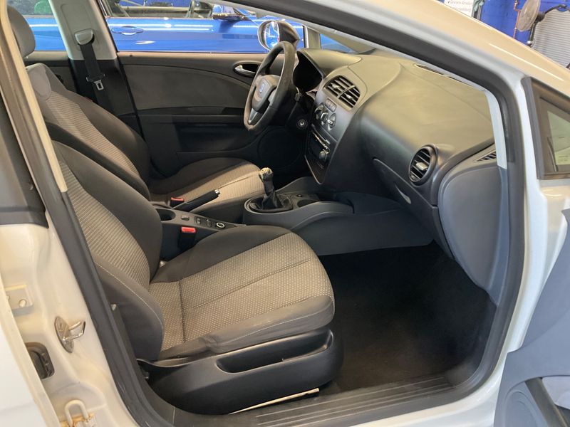 Seat Leon 1.4 Emocion 2010 – снимка 3