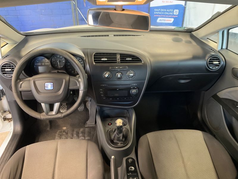 Seat Leon 1.4 Emocion 2010 – снимка на щета
