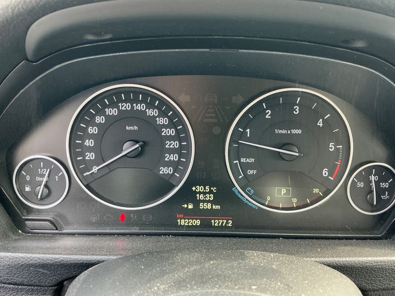BMW 3er 330d xDrive 2013 – снимка 19