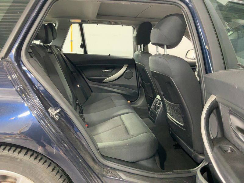 BMW 3er 330d xDrive 2013 – снимка 20