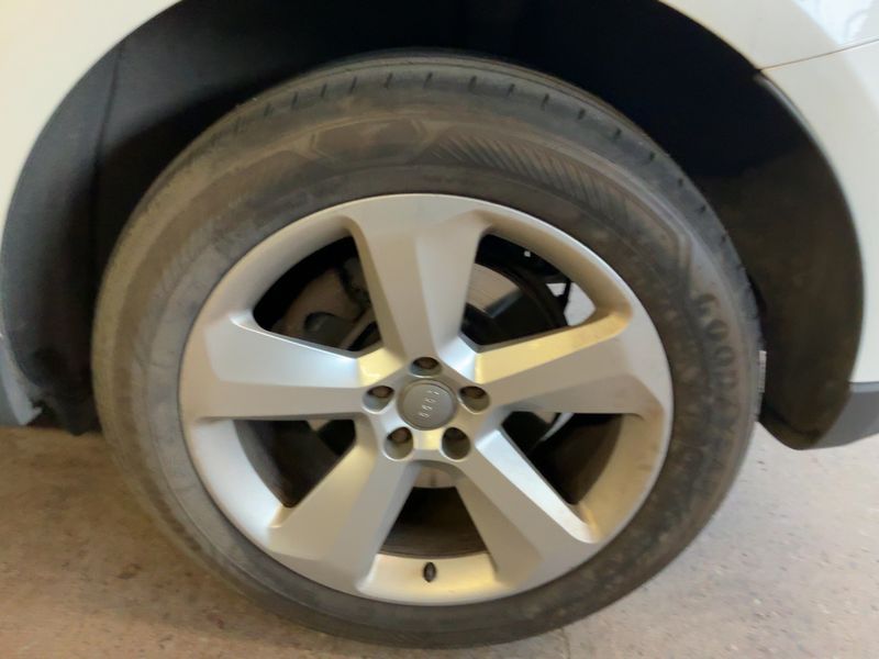 Audi Q5 3.0 V6 TDI quattro 2011 – снимка 5