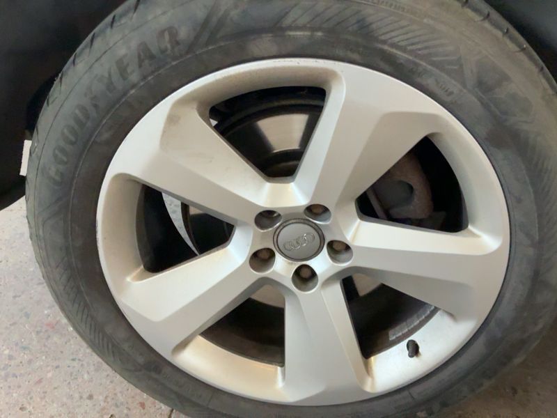 Audi Q5 3.0 V6 TDI quattro 2011 – снимка 9