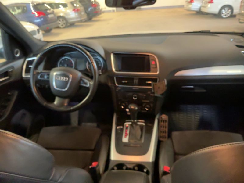 Audi Q5 3.0 V6 TDI quattro 2011 – снимка 18