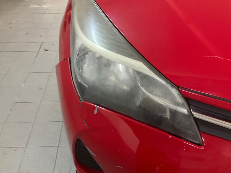 Toyota Yaris 1.0 VVT-i Cool 2015 – снимка 48