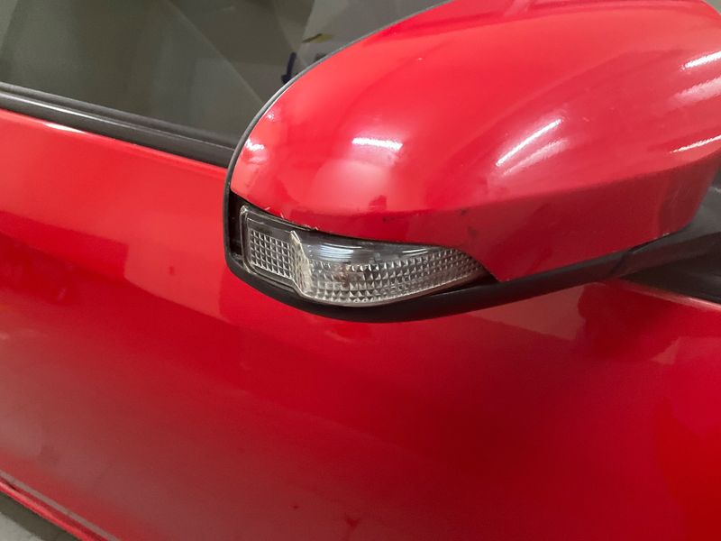 Toyota Yaris 1.0 VVT-i Cool 2015 – снимка 24