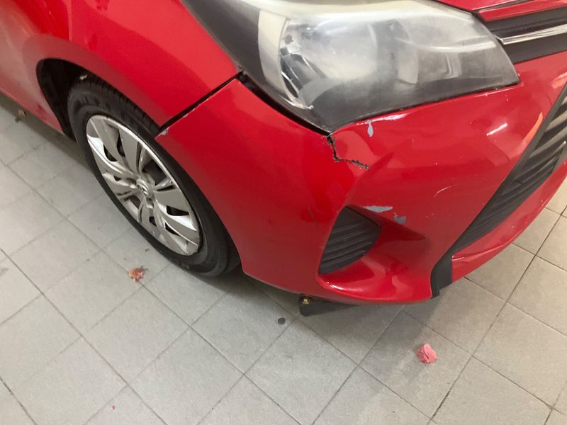 Toyota Yaris 1.0 VVT-i Cool 2015 – снимка 42