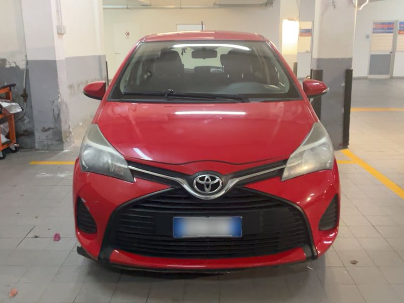 Toyota Yaris 1.0 VVT-i Cool 2015 – снимка 14