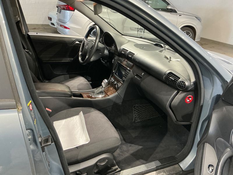 Mercedes-Benz C-Klasse C 180 Kompressor Classic 2004 – снимка 3