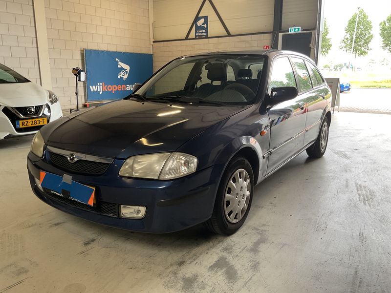 Mazda 323 1.5 F 2000 – снимка 1