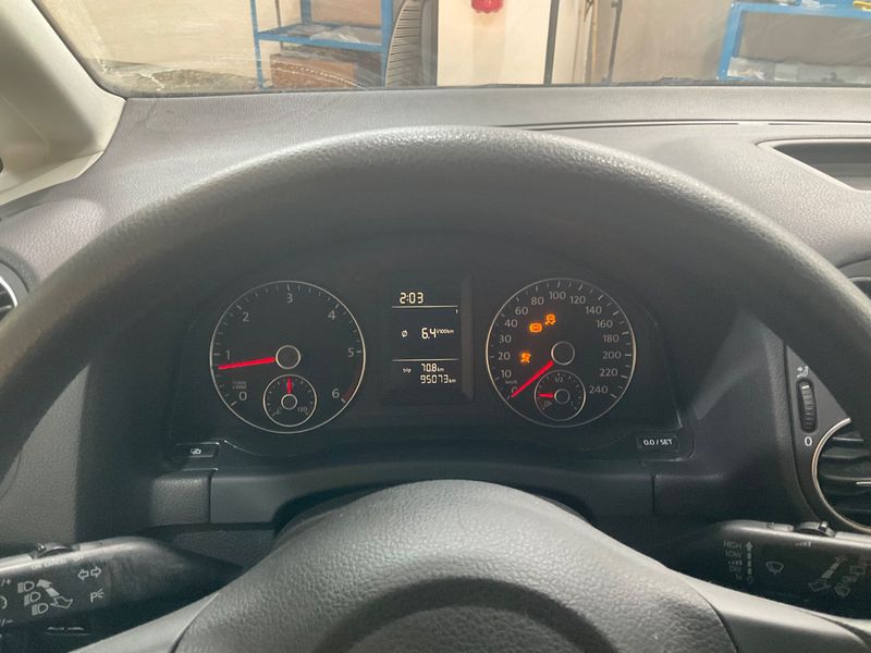 Volkswagen Golf VI Plus 1.6 TDI Comfortline 2010 – снимка 18