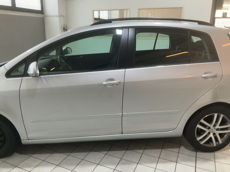 Volkswagen Golf VI Plus 1.6 TDI Comfortline 2010 – снимка 4