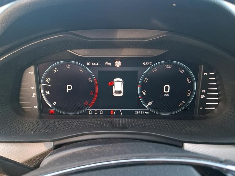 Skoda Scala 1.0 TSI Business 2023 – снимка 11