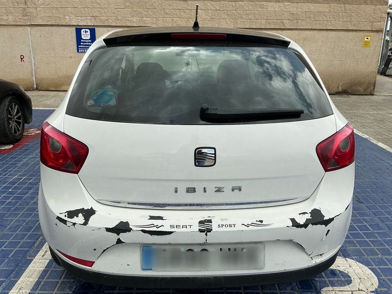 Seat Ibiza 1.6 TDI Stylance / Style 2012 – снимка 7