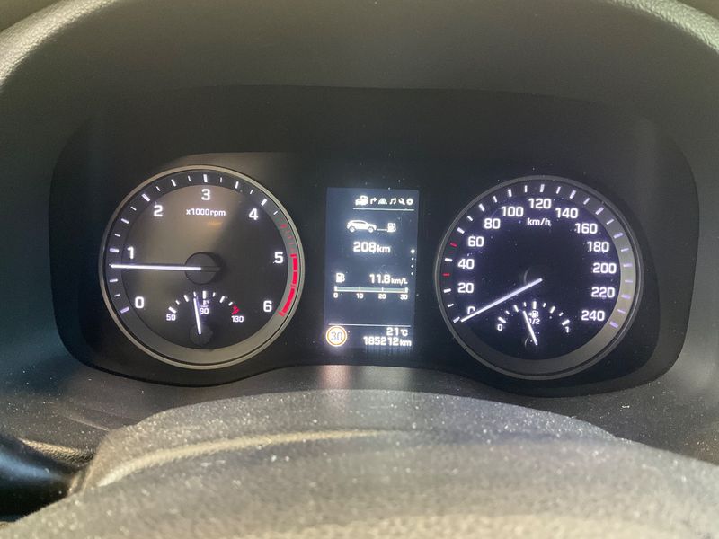 Hyundai Tucson 1.7 CRDi Xpossible ISG 2WD 2017 – снимка 18