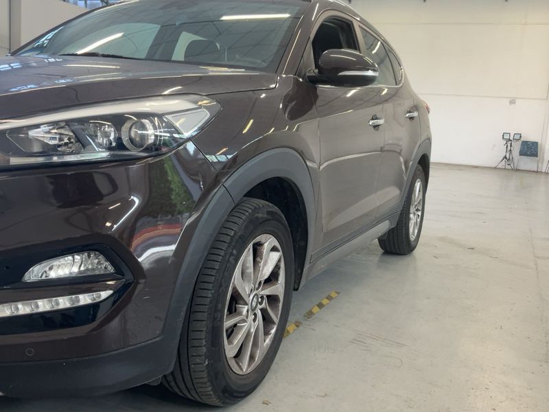 Hyundai Tucson 1.7 CRDi Xpossible ISG 2WD 2017 – снимка 2