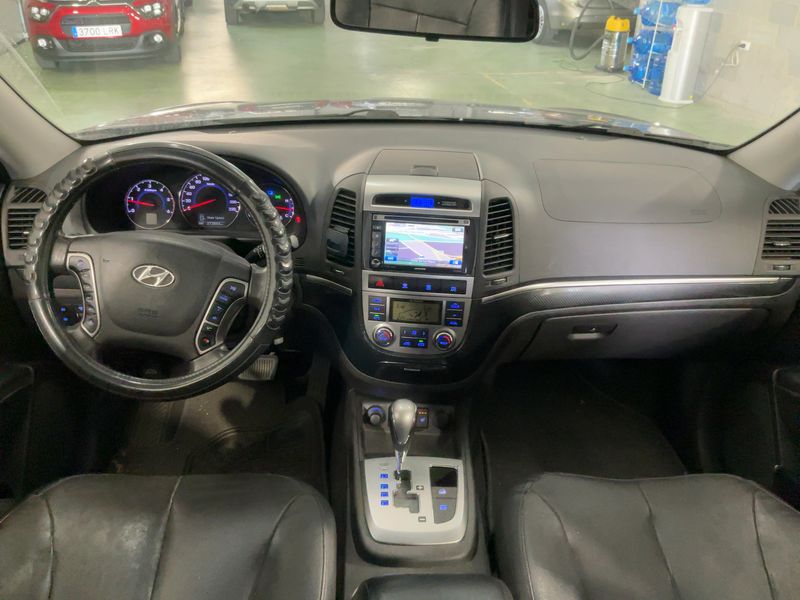 Hyundai Santa Fe 2.2 CRDi Style 4WD 2012 – снимка 17