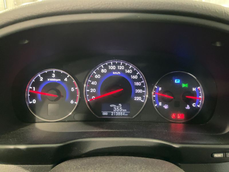 Hyundai Santa Fe 2.2 CRDi Style 4WD 2012 – снимка 18