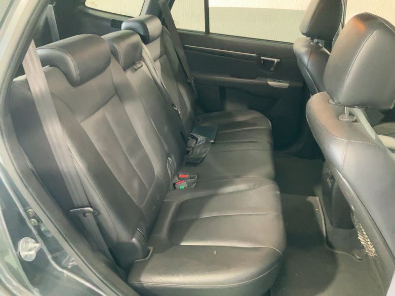 Hyundai Santa Fe 2.2 CRDi Style 4WD 2012 – снимка 19