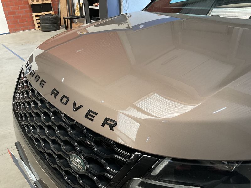 Land Rover Range Rover Velar 2.0 Diesel S R-Dynamic 2018 – снимка 36