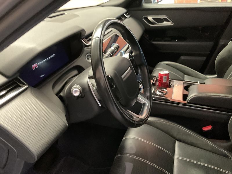 Land Rover Range Rover Velar 2.0 Diesel S R-Dynamic 2018 – снимка 31
