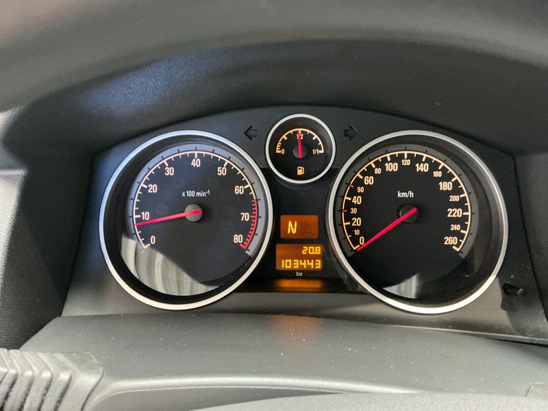 Opel Astra 1.6 Edition 2005 – снимка 4