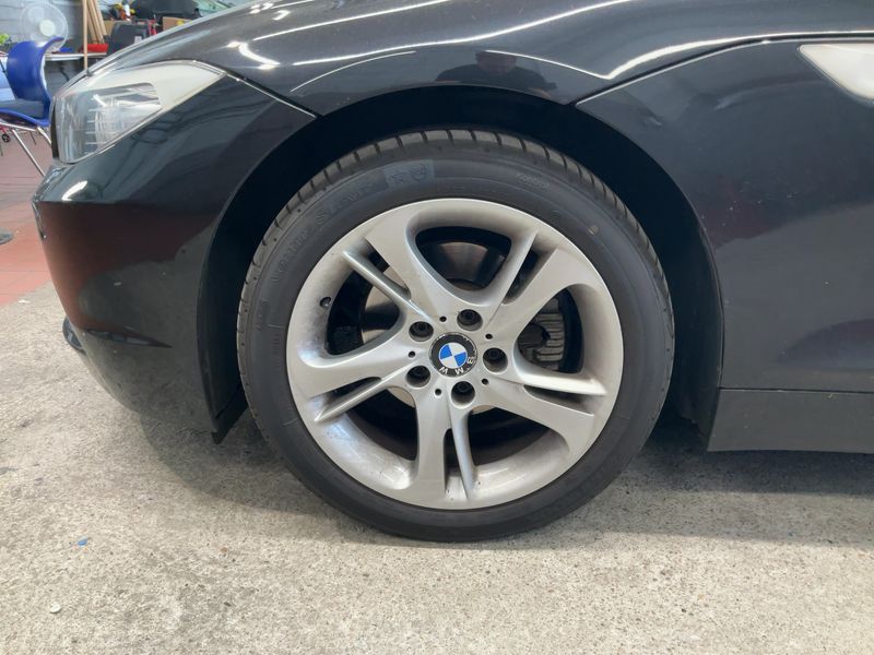 BMW Z4 sDrive 23i 2011 – снимка 3