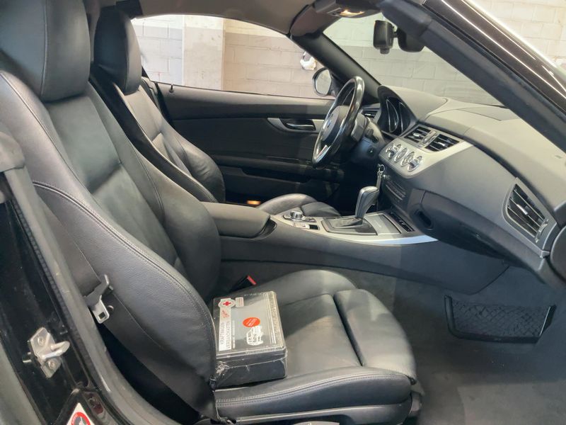BMW Z4 sDrive 23i 2011 – снимка 16