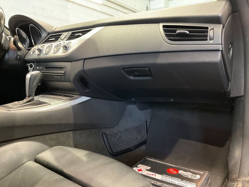 BMW Z4 sDrive 23i 2011 – снимка 28