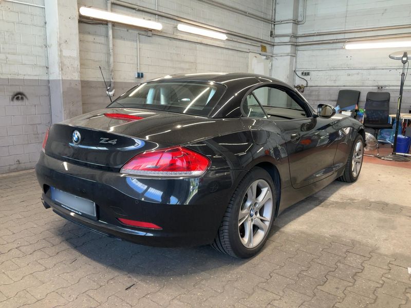 BMW Z4 sDrive 23i 2011 – снимка 8