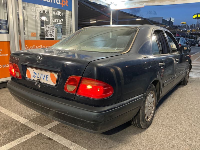 Mercedes-Benz E-Klasse E 200 Elegance 1997 – снимка 2