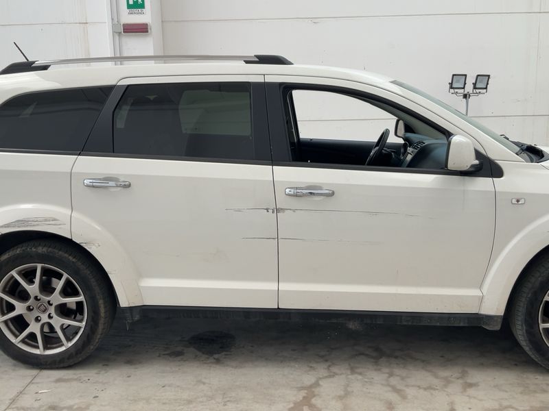Fiat Freemont 2.0 Multijet Lounge 4WD 2014 – снимка 10