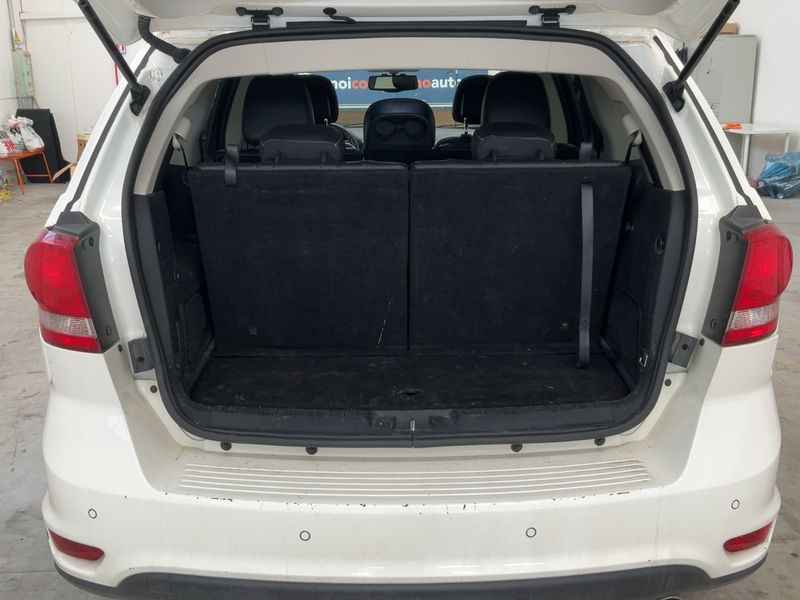 Fiat Freemont 2.0 Multijet Lounge 4WD 2014 – снимка 15