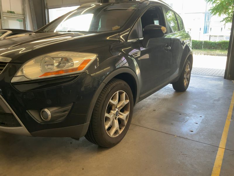 Ford Kuga 2.0 TDCi Champions Edition 2012 – снимка 2
