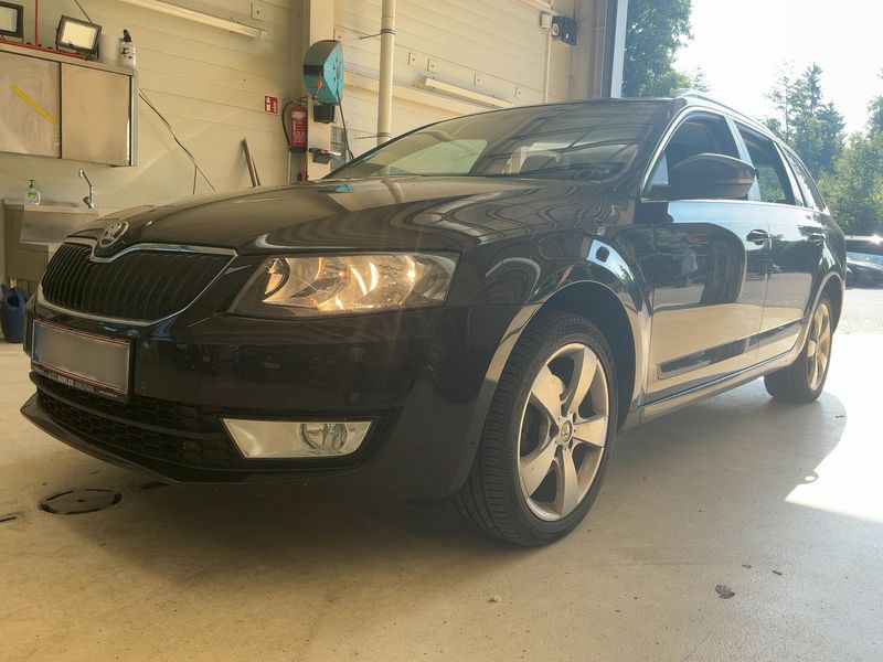Skoda Octavia 1.6 TDI Style 4x4 2015 – снимка 1