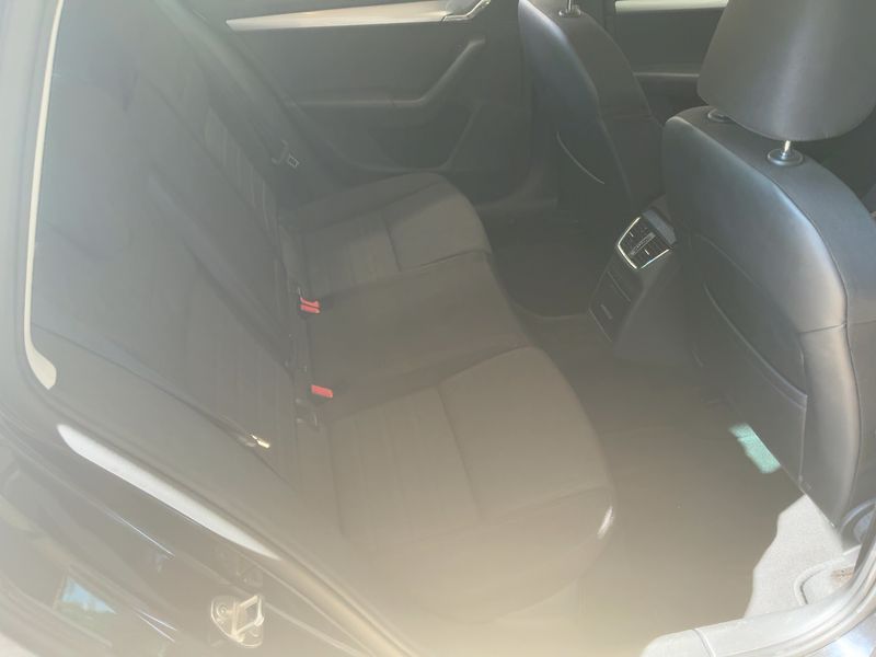 Skoda Octavia 1.6 TDI Style 4x4 2015 – снимка 19