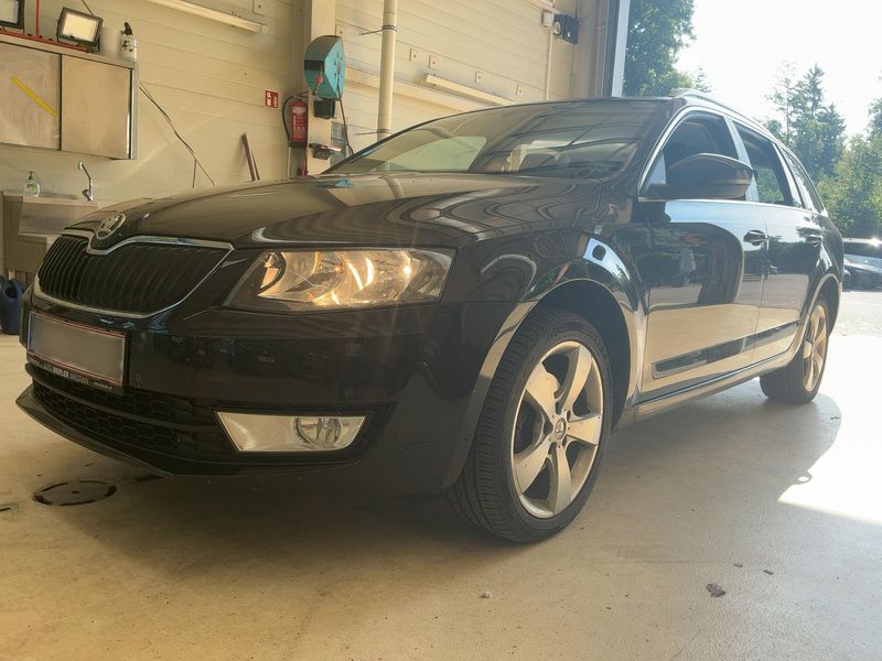 Skoda Octavia 1.6 TDI Style 4x4 2015 – снимка 2