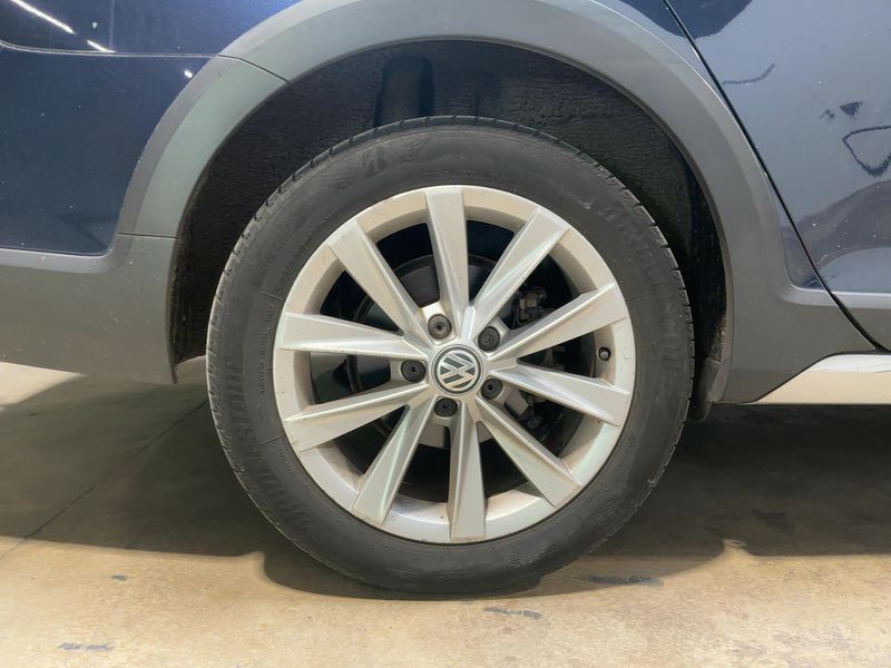 Volkswagen Golf VII 1.6 TDI Allstar 4Motion BlueMotion Tech 2015 – снимка 19