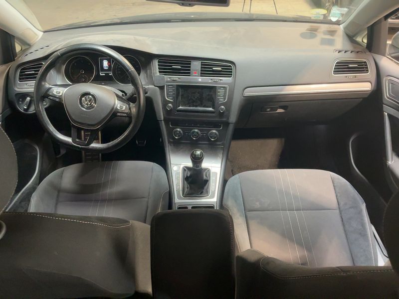 Volkswagen Golf VII 1.6 TDI Allstar 4Motion BlueMotion Tech 2015 – снимка 12