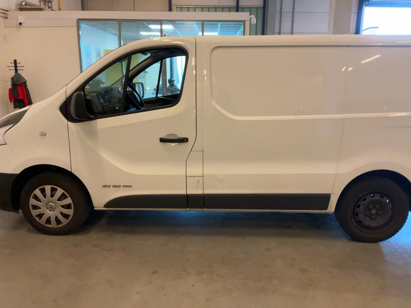 Renault Trafic 1.6 dCi Energy L1H1 2,9t Komfort 2017 – снимка 4