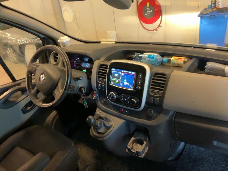 Renault Trafic 1.6 dCi Energy L1H1 2,9t Komfort 2017 – снимка 17