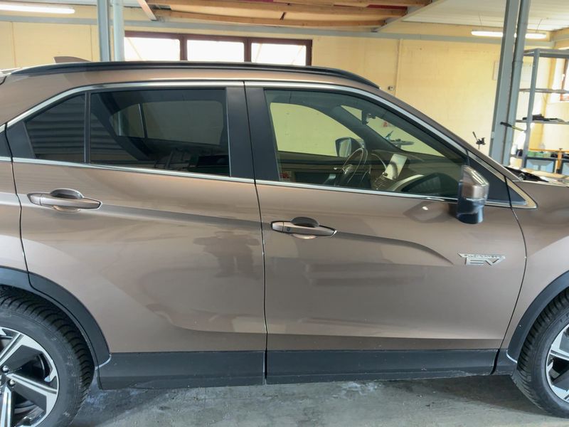Mitsubishi Eclipse Cross 2.4 Plug-in Hybrid Intro Edition 4WD 2021 – снимка 10
