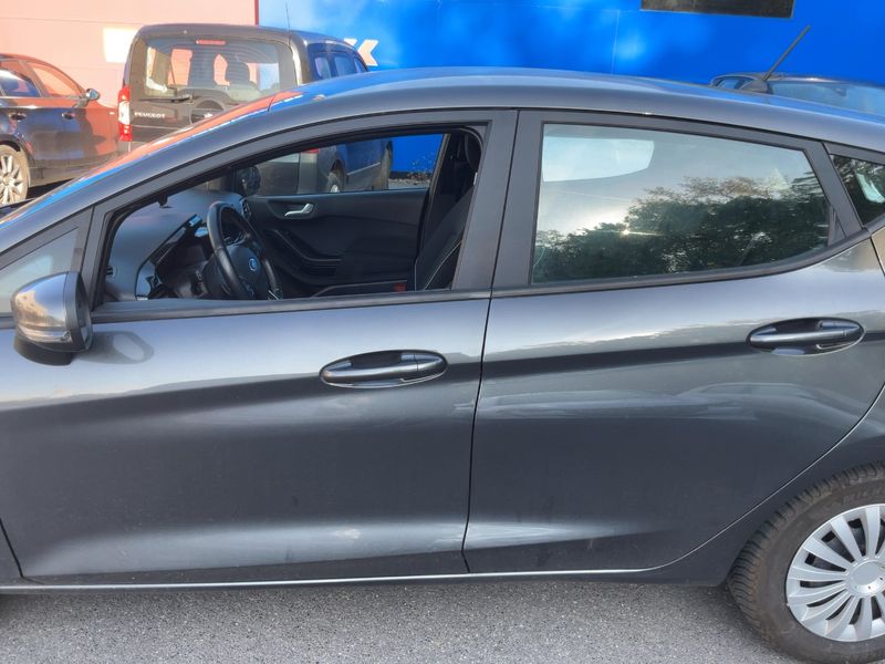 Ford Fiesta 1.0 EcoBoost Cool&Connect 2018 – снимка 4
