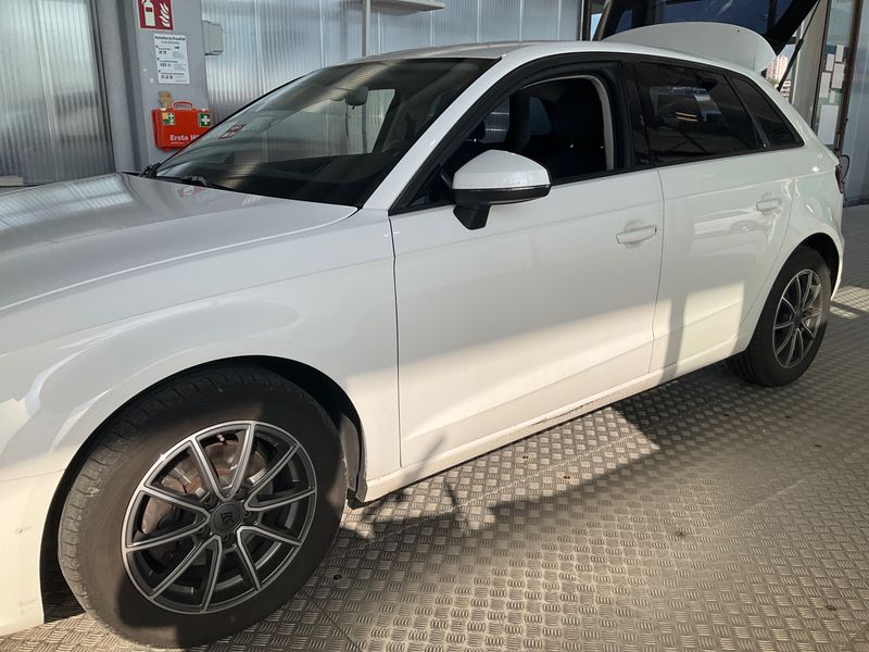 Audi A3 Sportback 1.6 TDI Attraction 2016 – снимка 24