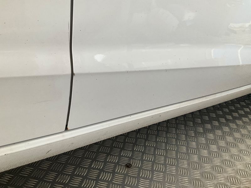 Audi A3 Sportback 1.6 TDI Attraction 2016 – снимка на щета 32