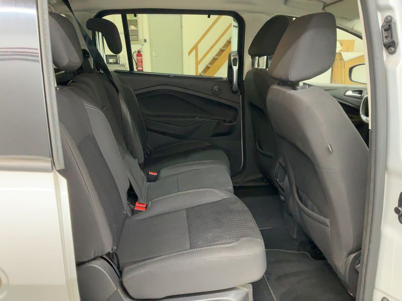 Ford Grand C-Max 1.5 EcoBoost Cool&Connect 2018 – снимка 20