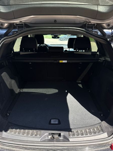 Land Rover Discovery 5 P300 R-Dynamic SE AWD 2022 – снимка 9