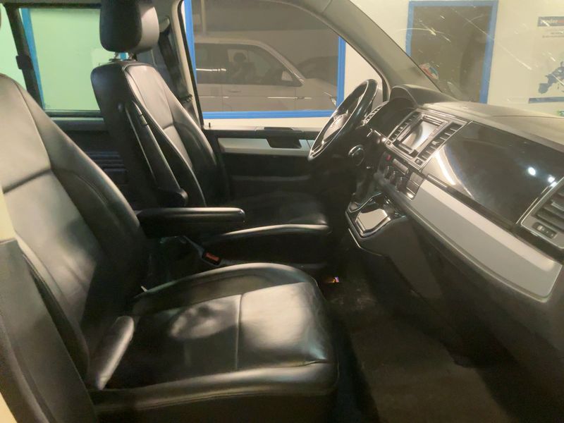 Volkswagen T6 Caravelle 2.0 TDI Highline lang 4Motion 2018 – снимка 16