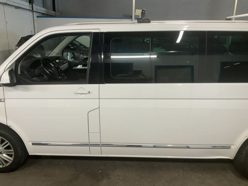 Volkswagen T6 Caravelle 2.0 TDI Highline lang 4Motion 2018 – снимка 4