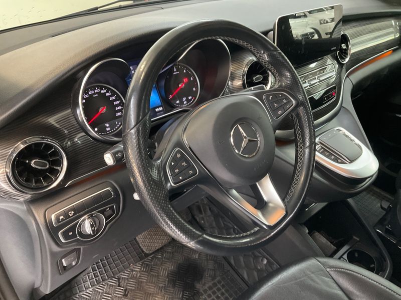 Mercedes-Benz V-Klasse V 250 d AVANTGARDE EDITION 19 lang 2020 – снимка 31