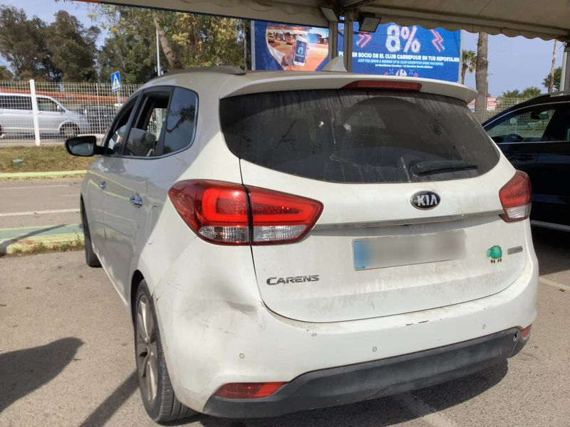 Kia Carens 1.6 GDI UEFA Euro 2016 2017 – снимка 6